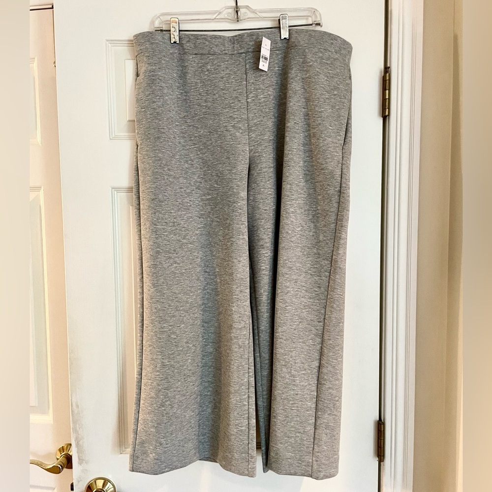 Ann Taylor Flare Leg Fleece Crops NWT